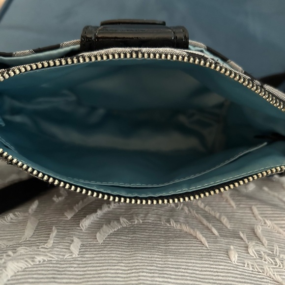 Coach crossbody / shoulder bag. Excellent condition. - Picture 4 of 4